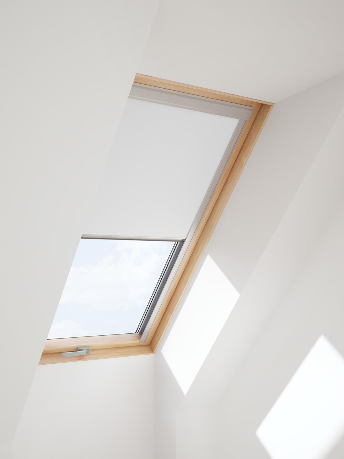 Verdunkelungsrollo für VELUX Dachfenster in weißer Farbe